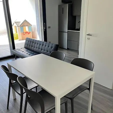 Holiday home Casa Darcellas Trilocale In A4 Con Giardino Dalmine